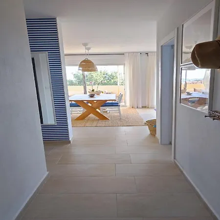 Salt - One Bedroom With Terrace And Sea View 梅杜林